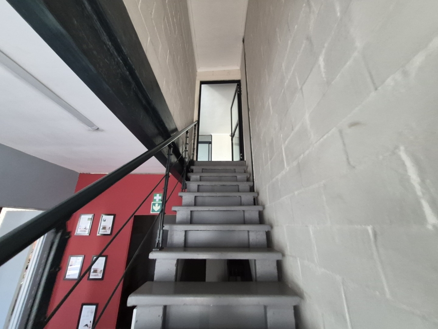 To Let Commercial Property for Rent in Maitland Western Cape
